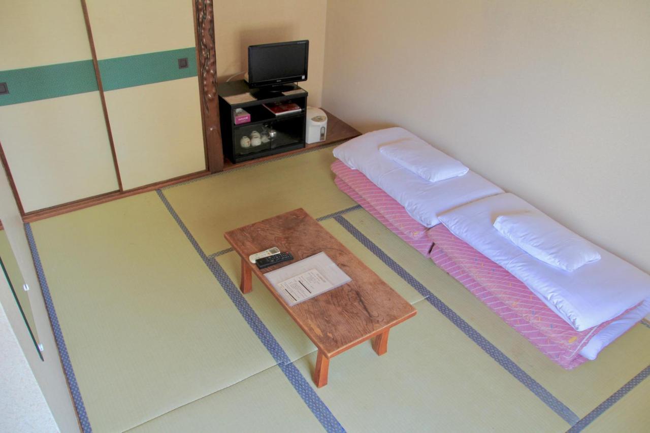 City Pension Tommy Rich Inn Киото Экстерьер фото