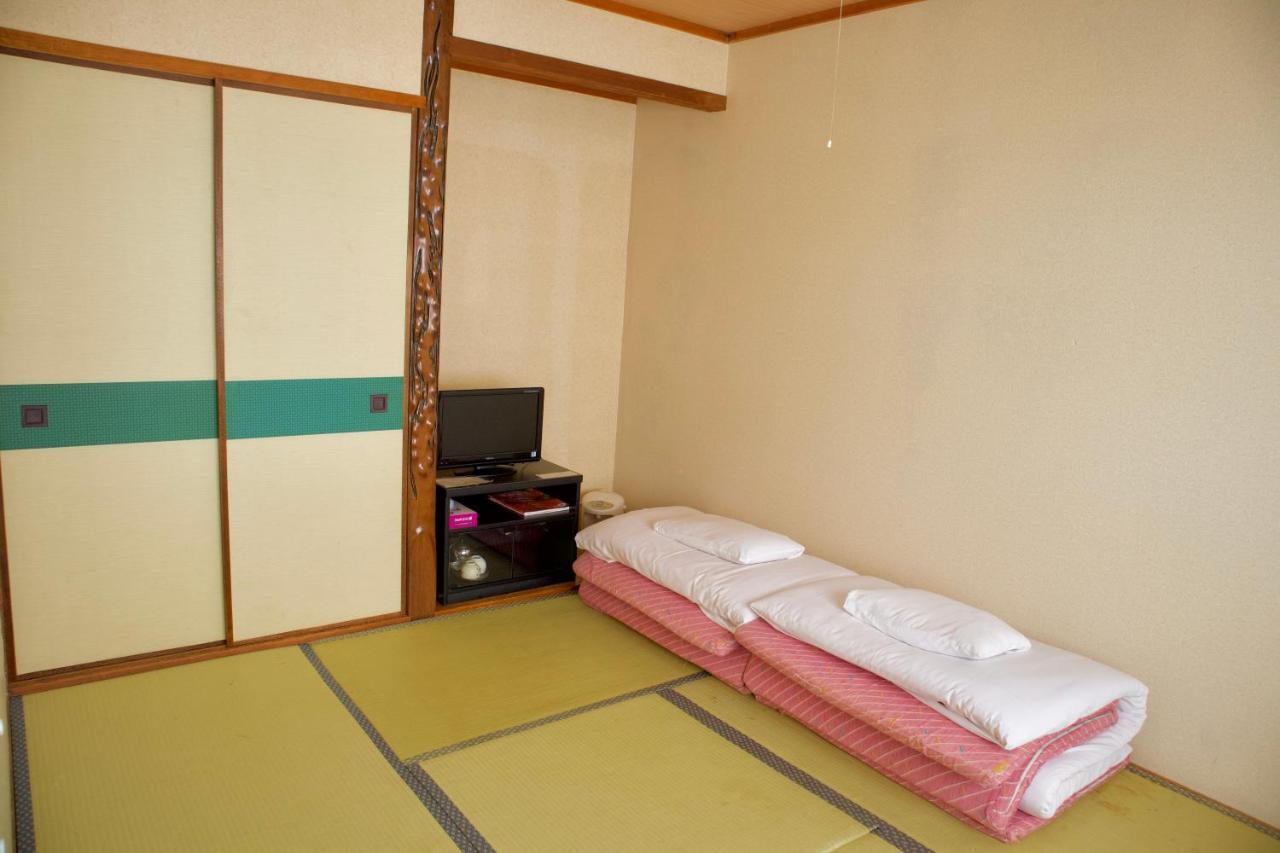 City Pension Tommy Rich Inn Киото Экстерьер фото