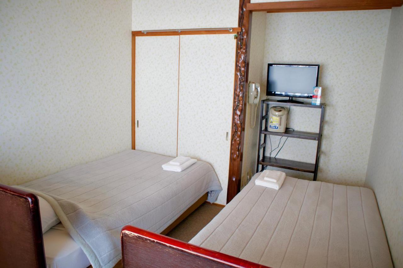 City Pension Tommy Rich Inn Киото Экстерьер фото