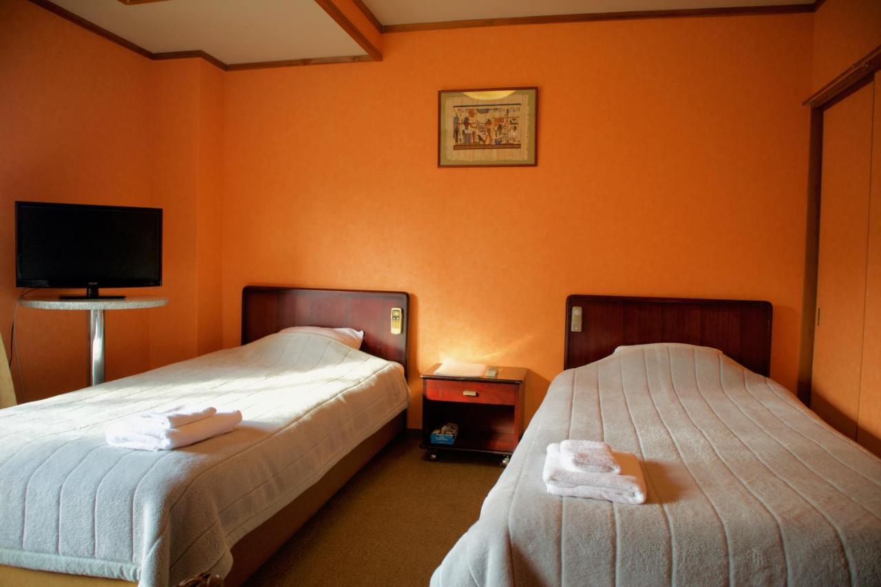City Pension Tommy Rich Inn Киото Экстерьер фото